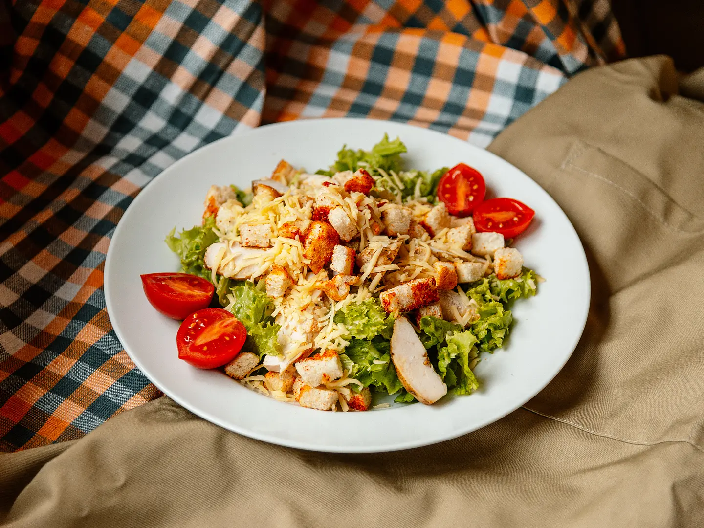 Салат Цезарь с курицей, 200&nbsp;г